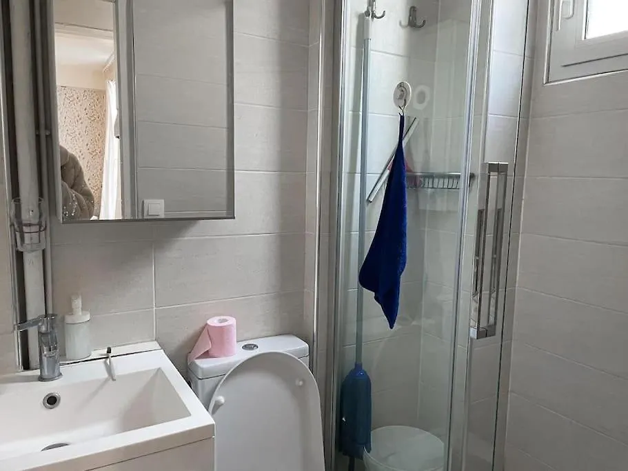 Parisien, Le Louis Blanc Apartmán