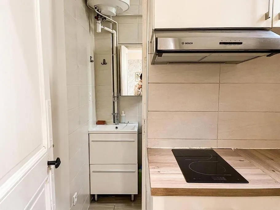 Apartment Parisien, Le Louis Blanc *